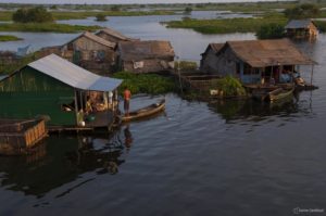 village flottant sur le Tonlé Sap