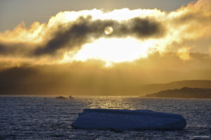 Soleil de minuit au Groenland